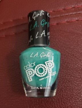 Turquoise Nail Polish Bottle - Beauty Nail Tool
